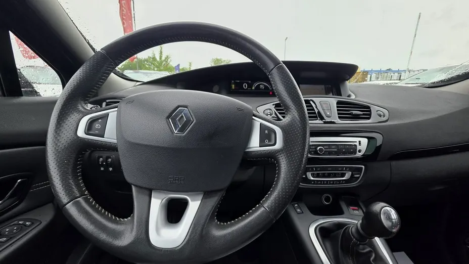 RENAULT Grand Scenic -