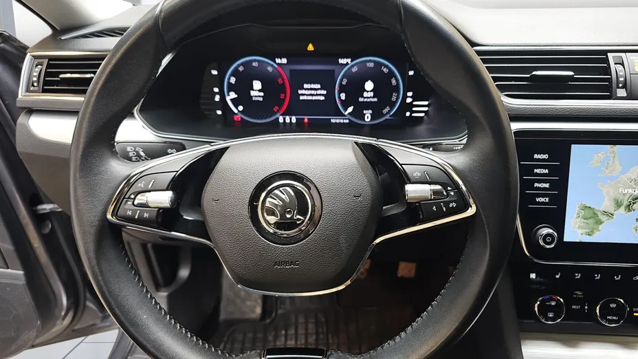 SKODA Superb Superb 2.0 TDI SCR Ambition