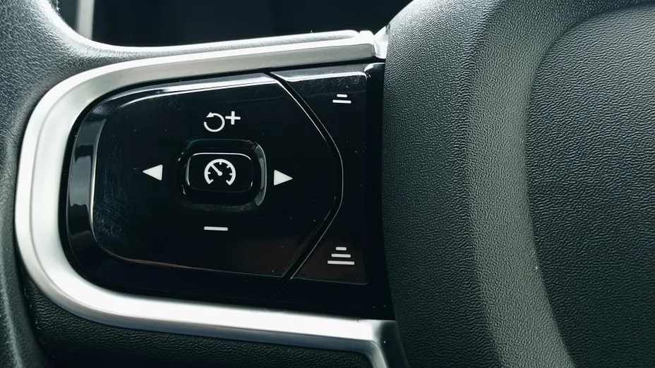 VOLVO V90 V90 CC B4 D AWD aut