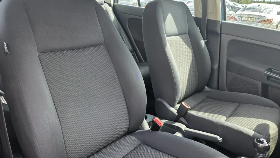VOLKSWAGEN Golf Plus -