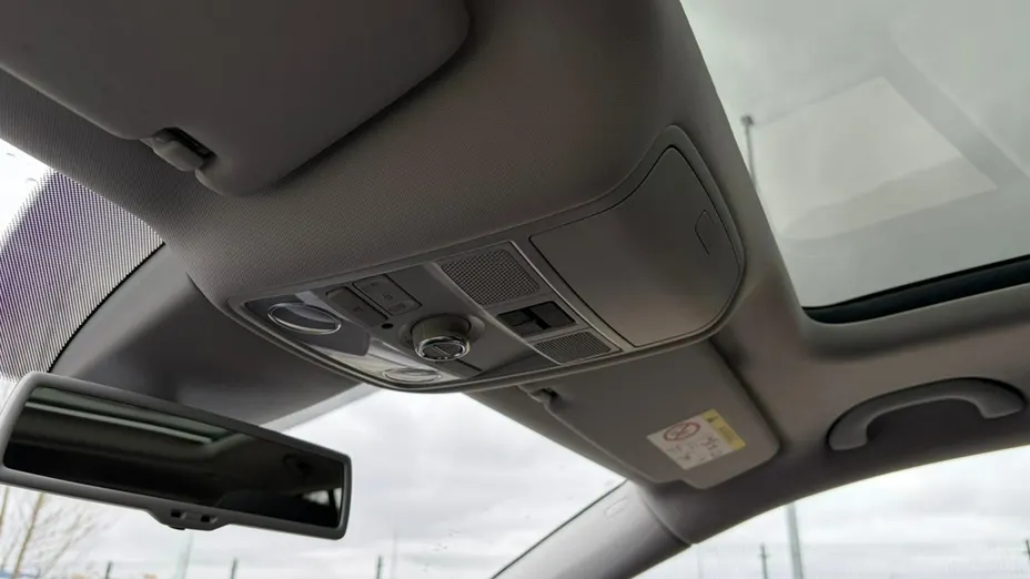 VOLKSWAGEN Touran -