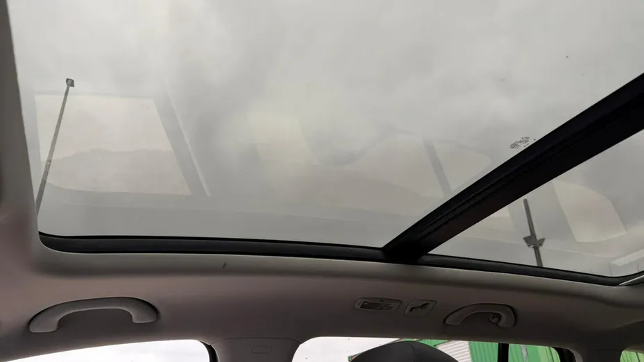 VOLKSWAGEN Touran -