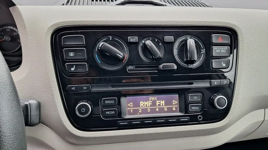 VOLKSWAGEN up! -