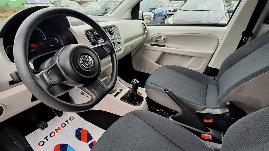 VOLKSWAGEN up! -