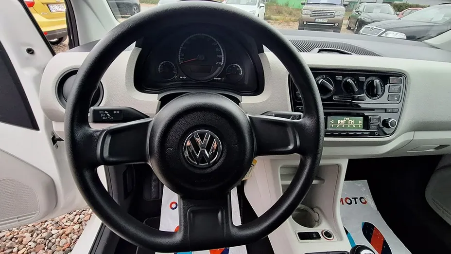 VOLKSWAGEN up! -