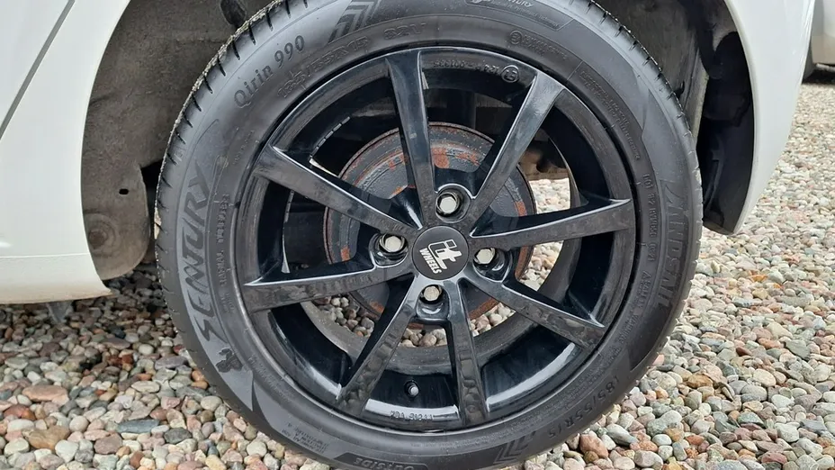 VOLKSWAGEN up! -