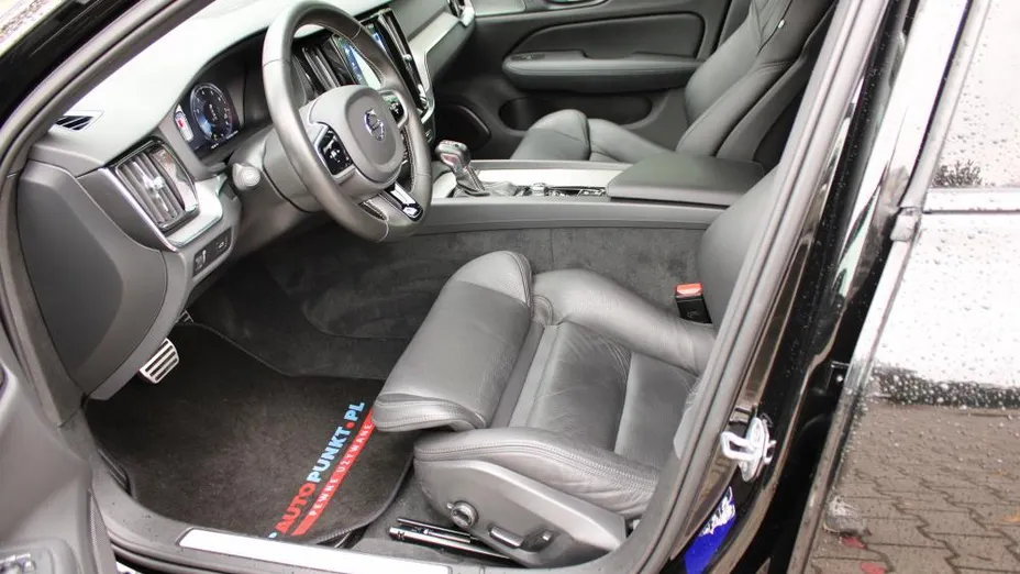 VOLVO V60 V60 T6 AWD R-Design aut