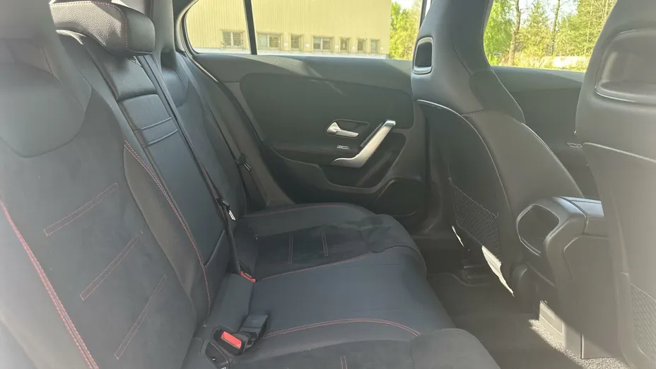 MERCEDES-BENZ A Klasa A 200 AMG Line 7G-DCT
