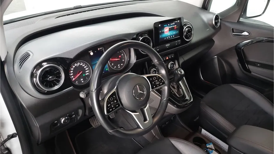 MERCEDES-BENZ T klasa T 180 d Progressive aut