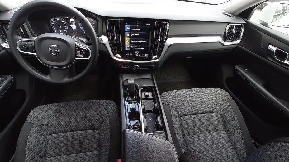 VOLVO V60 V60 CC Core B4 D AWD aut