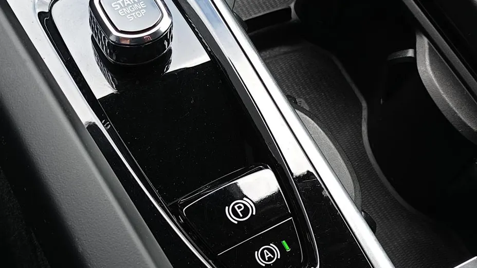 VOLVO V60 V60 CC Core B4 D AWD aut