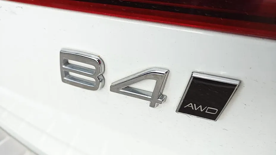 VOLVO V60 V60 CC Core B4 D AWD aut