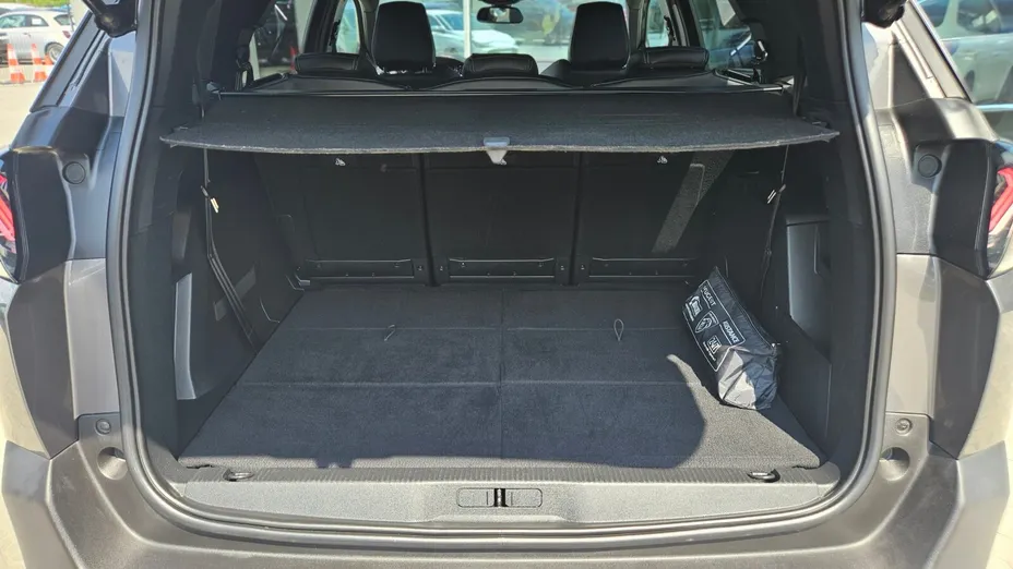 PEUGEOT 5008 5008 1.5 BlueHDi Allure S&S EAT8