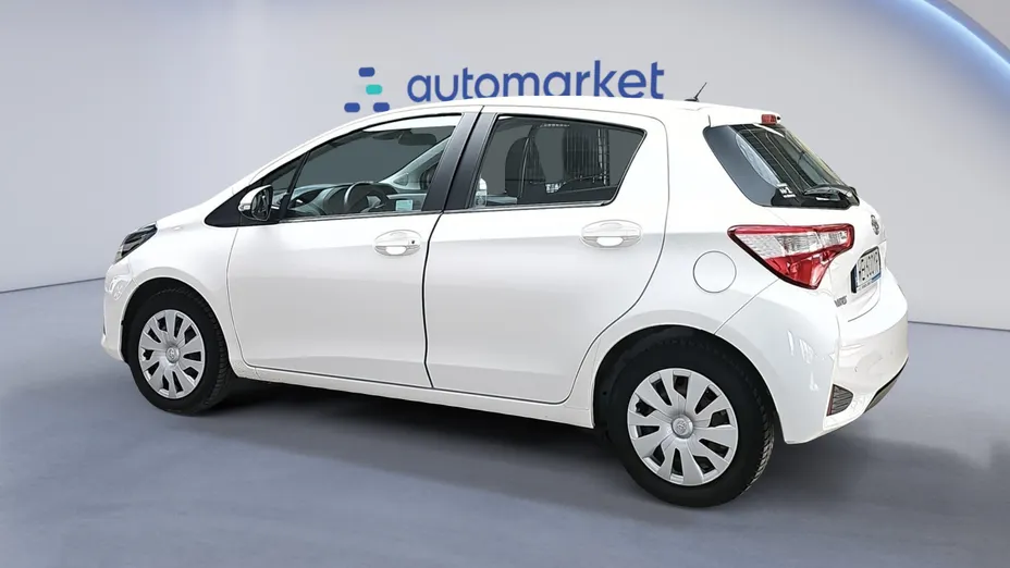 TOYOTA Yaris Yaris 1.5 Active