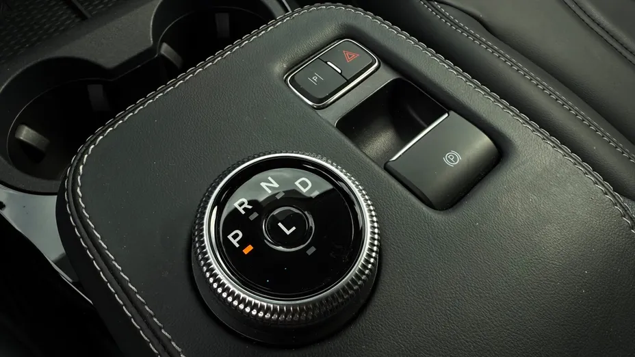 FORD Mustang Mach-E Mustang Mach-E 98kWh RWD