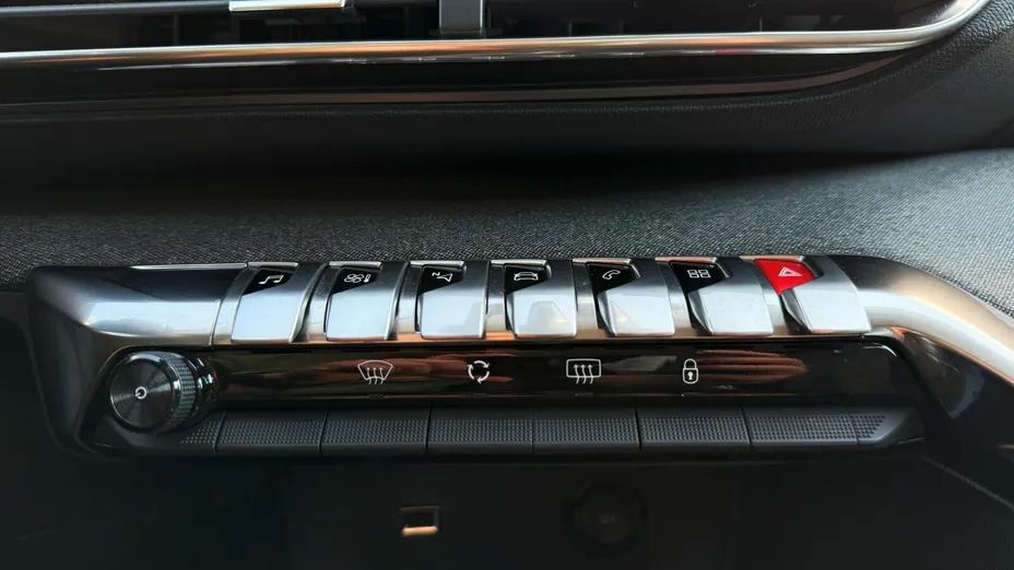 PEUGEOT 3008 3008 1.2 PureTech GPF Allure S&S EAT8