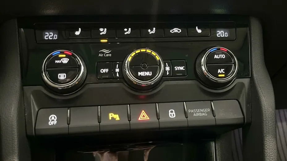 SKODA Karoq Karoq 1.5 TSI ACT 4x2 Style DSG