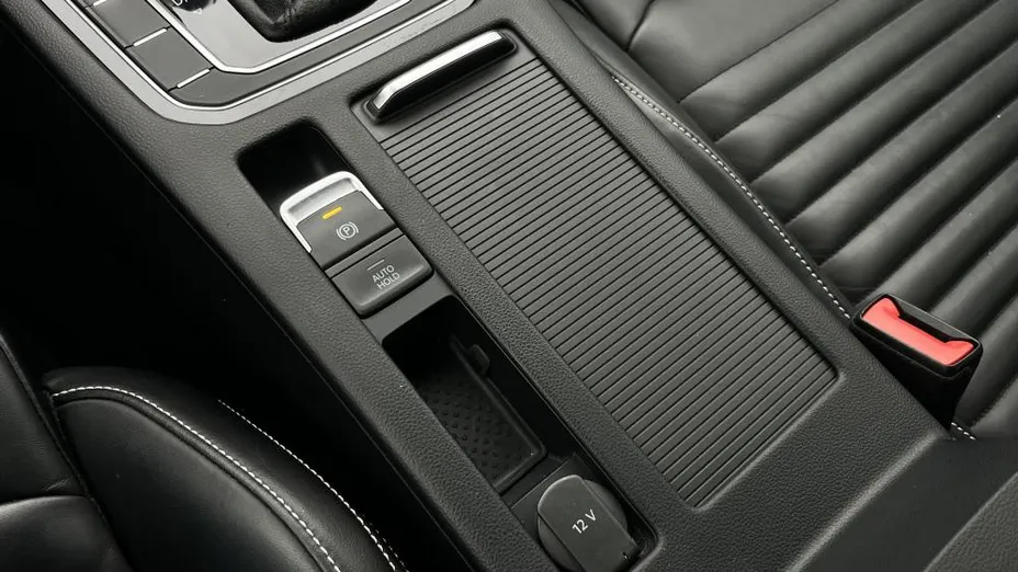 VOLKSWAGEN Passat Passat 2.0 TDI 4Mot. R-Line Edition DSG