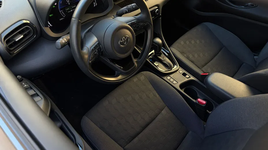 TOYOTA Yaris Yaris Hybrid 1.5 Style
