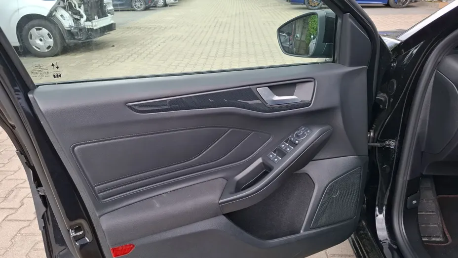 FORD Focus Focus 1.0 EcoBoost mHEV ST-Line X aut