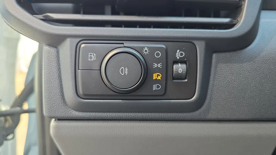 FORD Transit Custom Transit Custom Kombi 2.5 PHEV 340 L2H1 Trend CVT M1