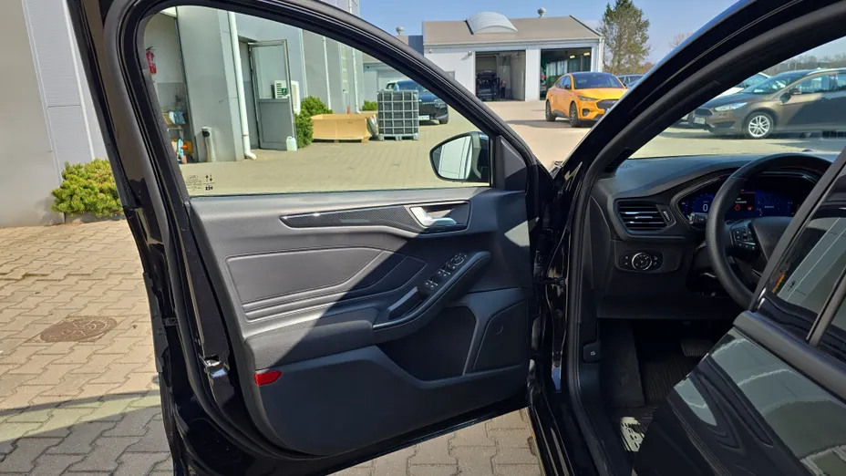 FORD Focus Focus 1.0 EcoBoost mHEV ST-Line X aut