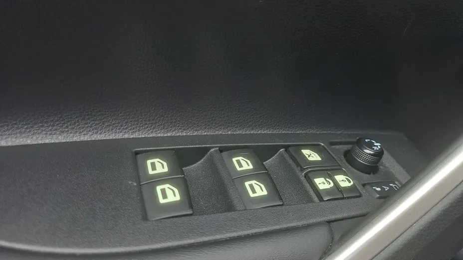 TOYOTA Corolla Cross Corolla Cross 2.0 Hybrid Style