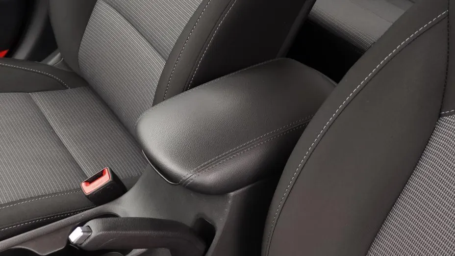 HYUNDAI i30 i30 1.5 DPI Classic +