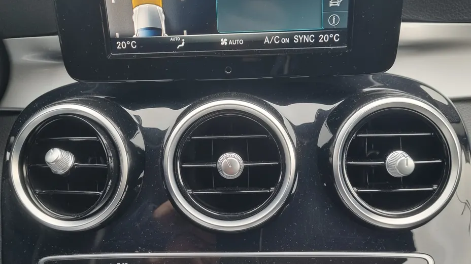 MERCEDES-BENZ C Klasa C 200 9G-TRONIC