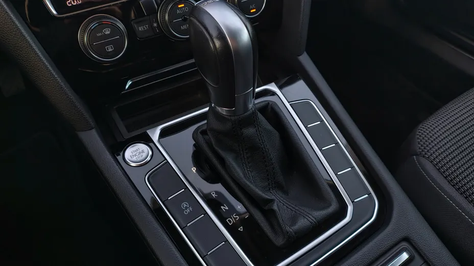 VOLKSWAGEN Arteon Arteon 2.0 TDI SCR Elegance DSG