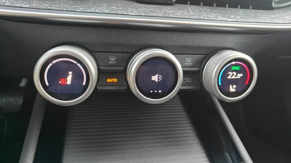 SKODA Superb Superb 2.0 TDI SCR 4x4 Selection DSG