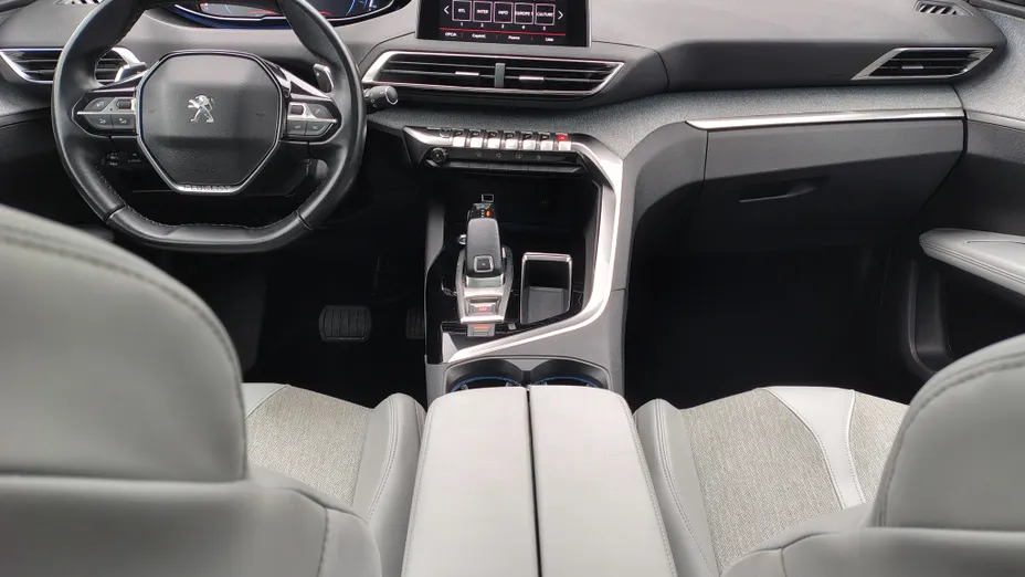 PEUGEOT 5008 5008 1.6 PureTech Allure S&S EAT8