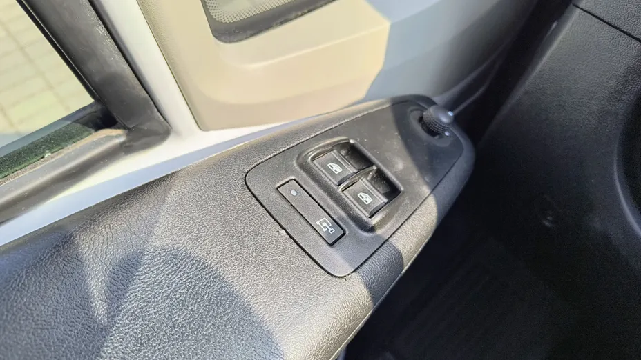 PEUGEOT Boxer Boxer 335 BlueHDi L3 Premium