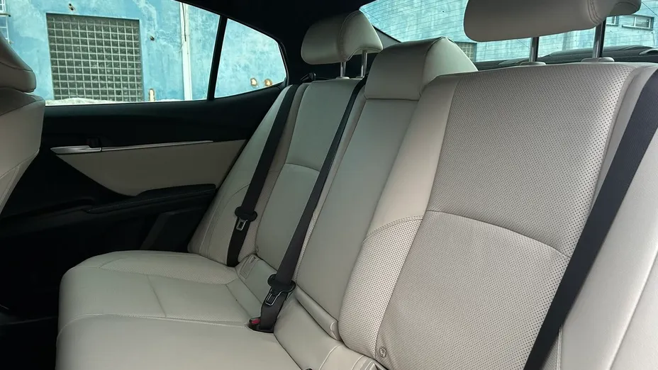 TOYOTA Camry Camry 2.5 Hybrid Dynamic Force Prestige e-CVT