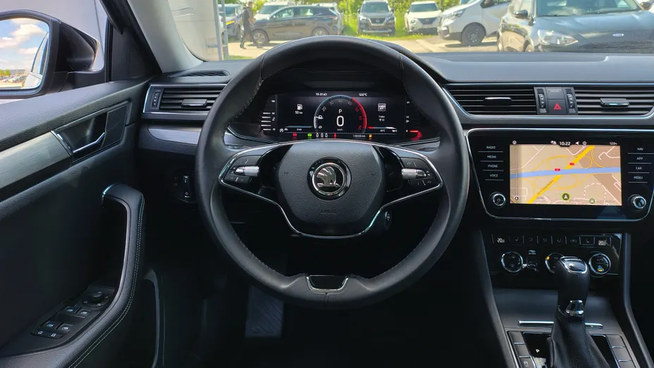 SKODA Superb Superb 2.0 TDI SCR Style DSG
