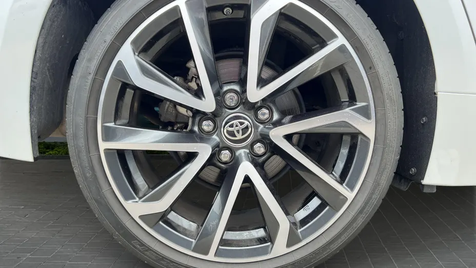 TOYOTA Corolla Corolla 1.8 Hybrid Executive
