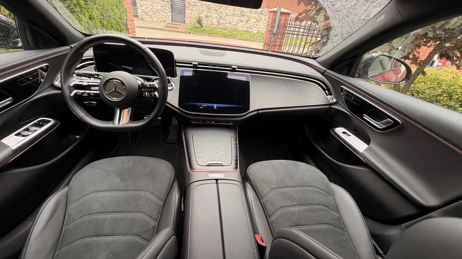 MERCEDES-BENZ E Klasa E 200 mHEV AMG 9G-Tronic