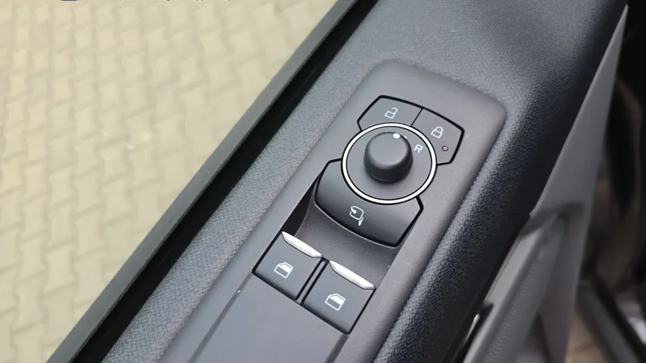 FORD Tourneo Custom Tourneo Custom 2.0 EcoBlue 320 L2 Titanium aut