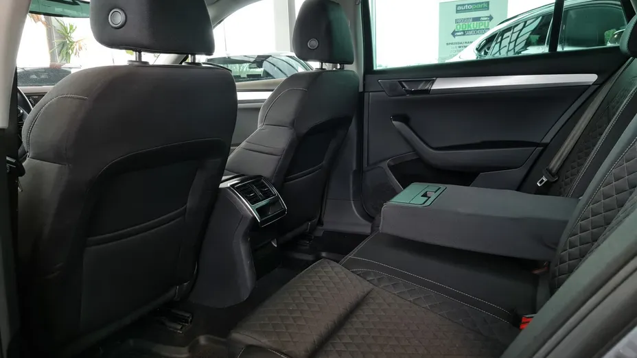 SKODA Superb Superb 2.0 TDI SCR Ambition DSG