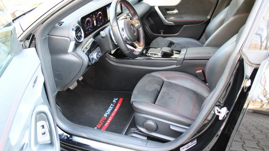 MERCEDES-BENZ CLA CLA 200 d AMG Line 8G-DCT