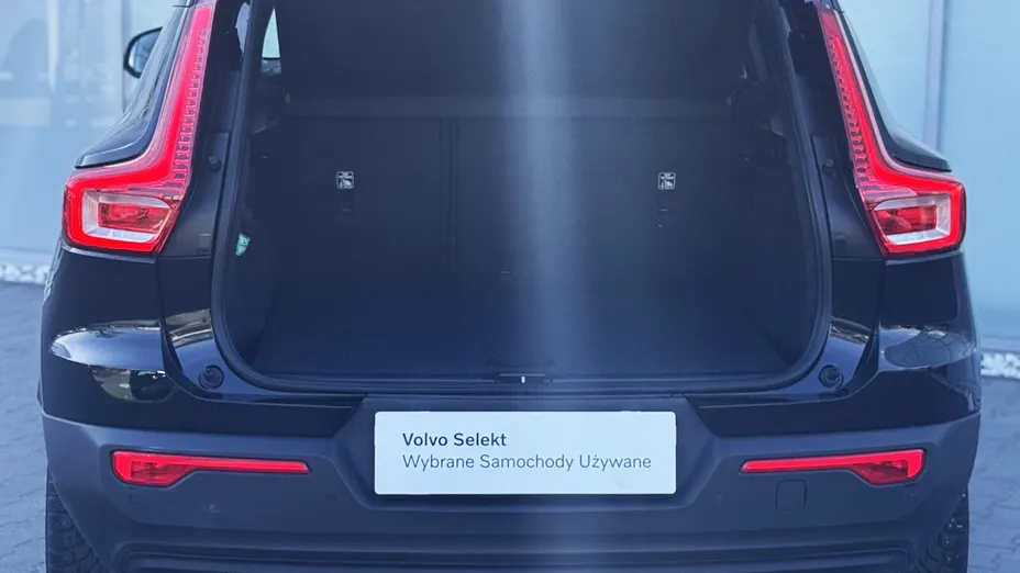 VOLVO XC40 XC40 T3 Momentum Core aut