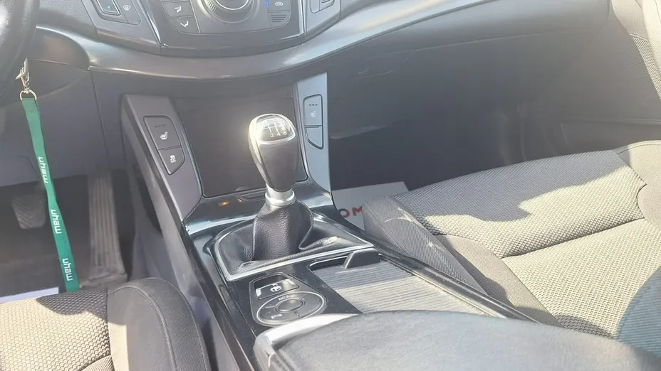 HYUNDAI i40 -