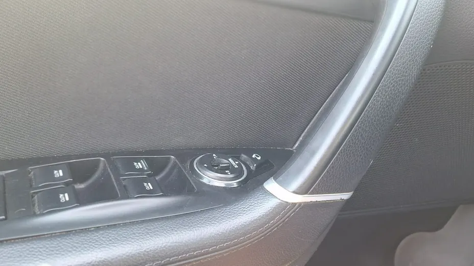 HYUNDAI i40 -