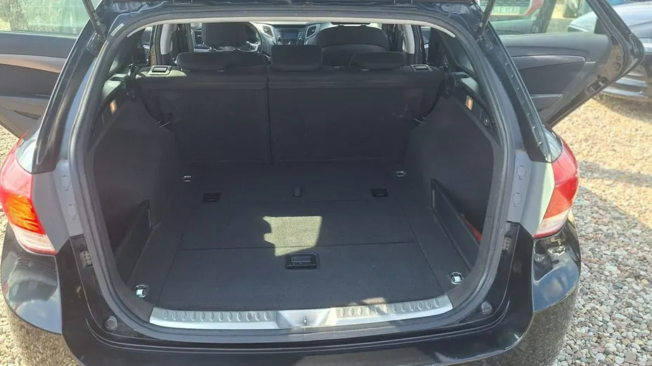 HYUNDAI i40 -