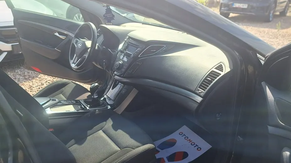 HYUNDAI i40 -
