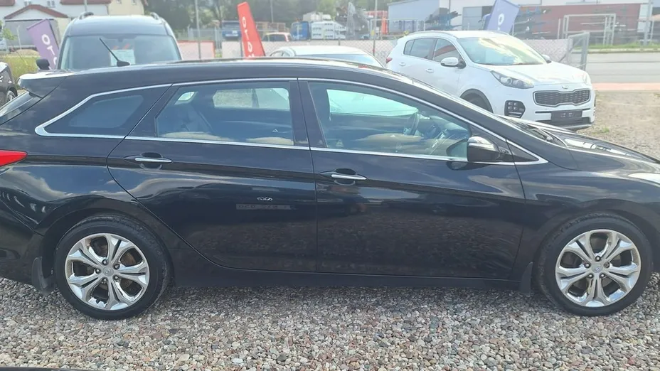 HYUNDAI i40 -