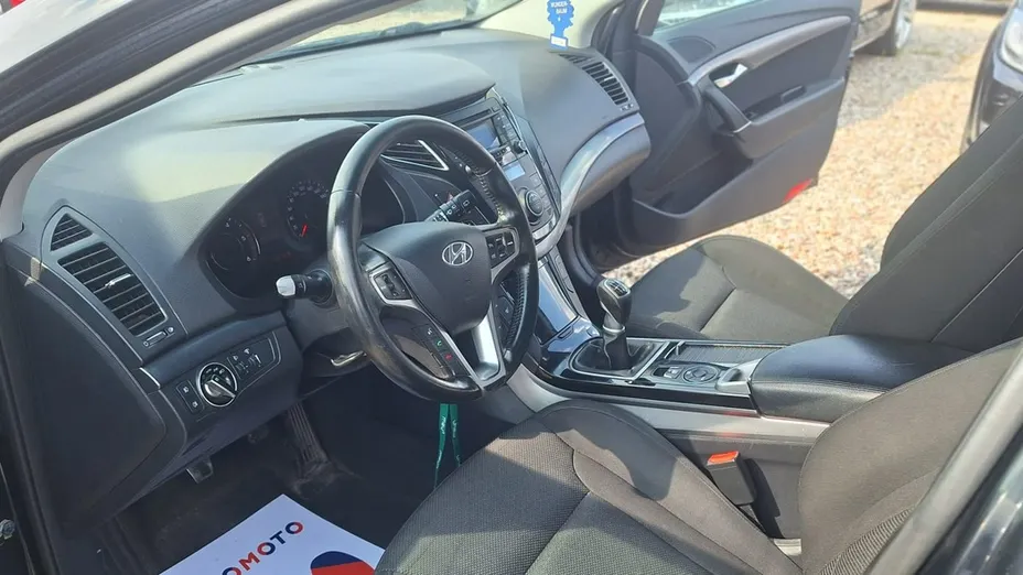 HYUNDAI i40 -