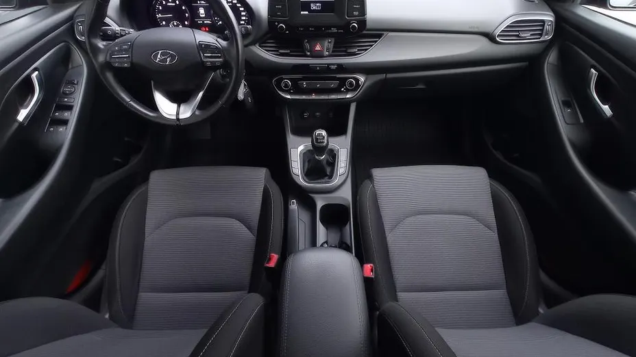 HYUNDAI i30 i30 1.5 DPI Classic +