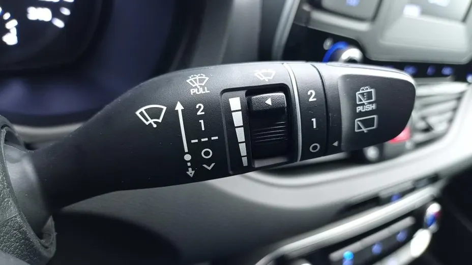 HYUNDAI i30 i30 1.5 DPI Classic +