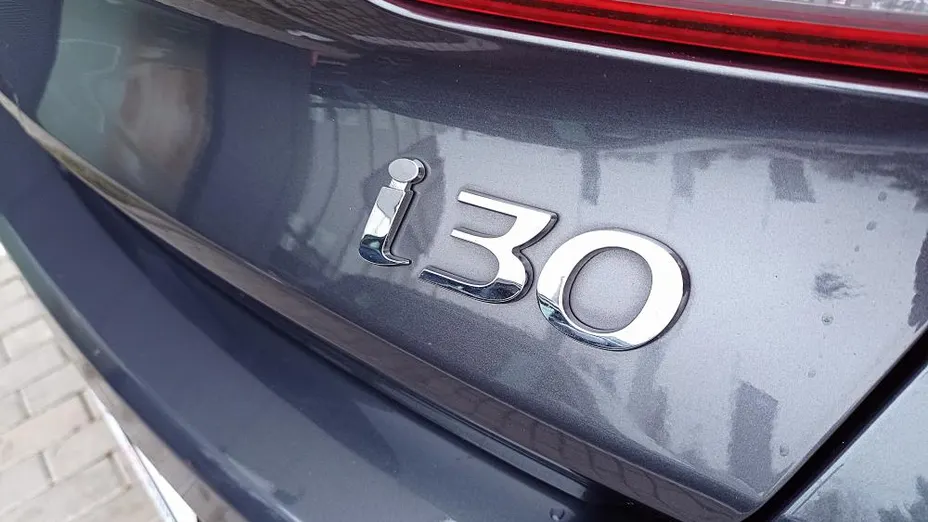 HYUNDAI i30 i30 1.5 DPI Classic +